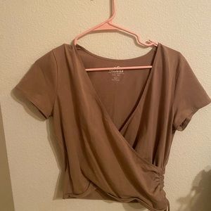 cross over hollister crop top.